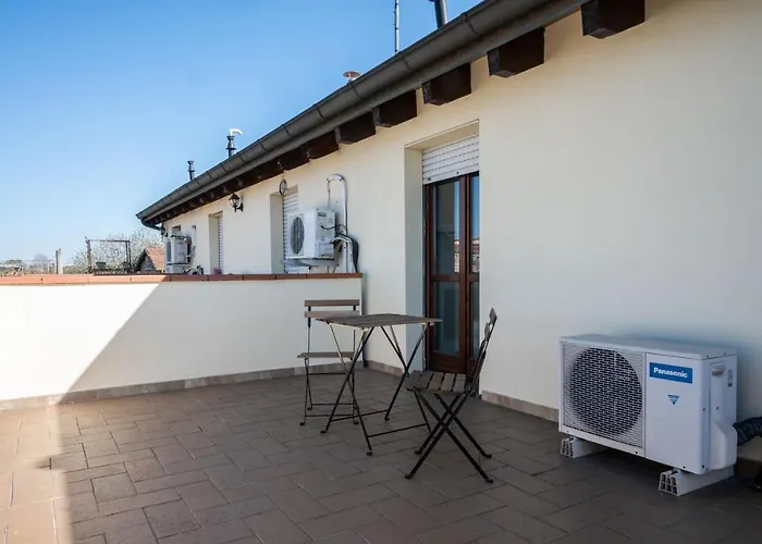 شقة Guesthost - Parco Ducale Duplex With Parking *