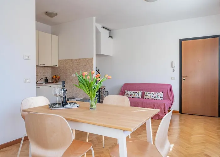 Parco Ducale Duplex With Parking * パルマ